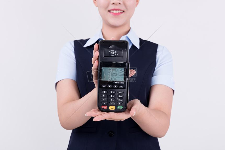 可以刷卡攜帶移動(dòng)pos機(jī)？